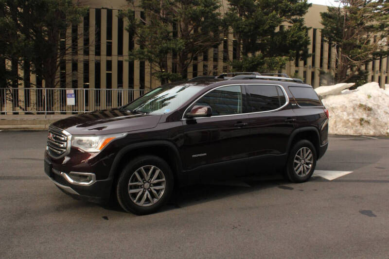 2017 GMC Acadia SLE-2
