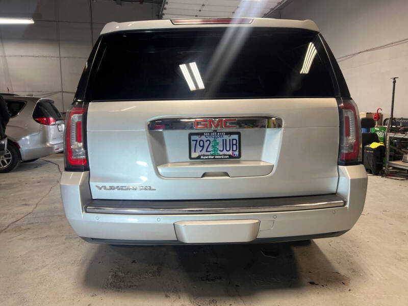 2017 GMC Yukon XL Denali
