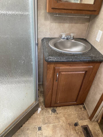 2009 Keystone RV Raptor 300M