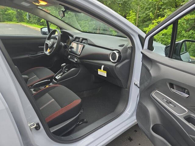 2025 Nissan Versa SR