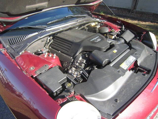 2004 Ford Thunderbird Deluxe