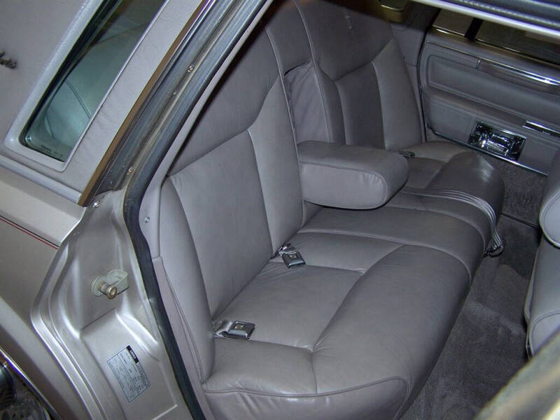 1988 Lincoln Town Car Signature