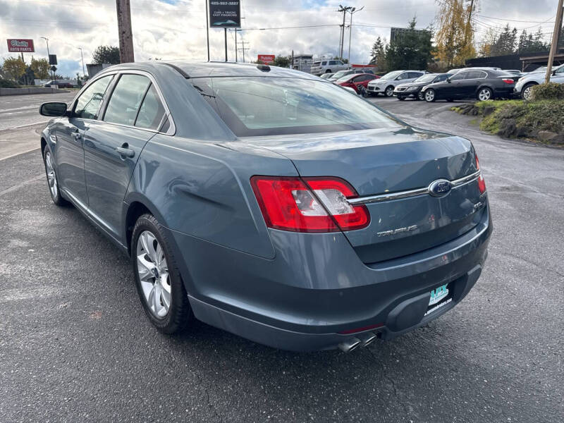2010 Ford Taurus SEL