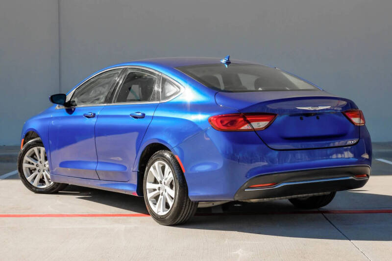 2017 Chrysler 200 Limited Platinum