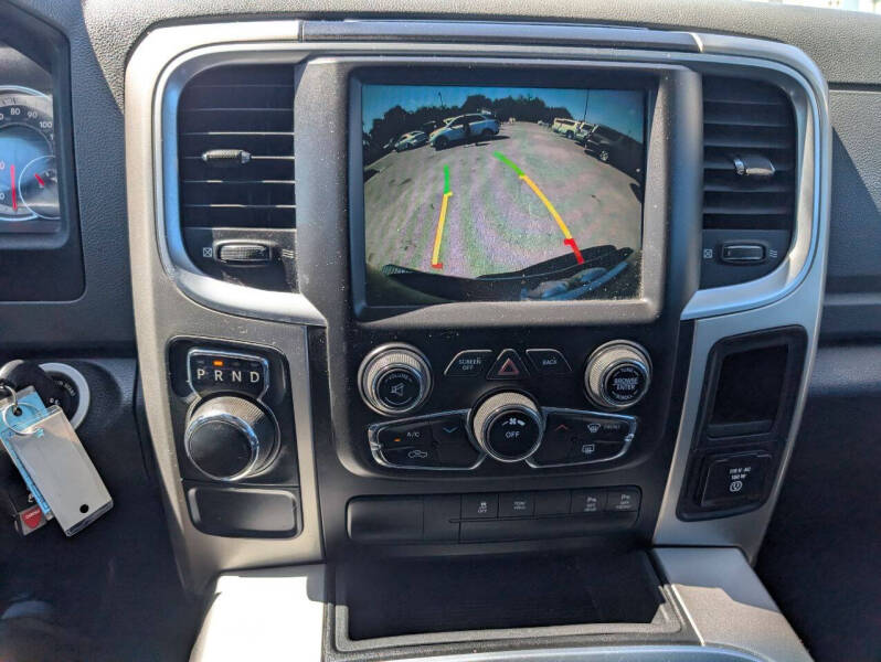 2016 RAM 1500 SLT