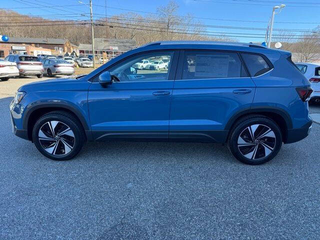 2025 Volkswagen Taos SE 4Motion