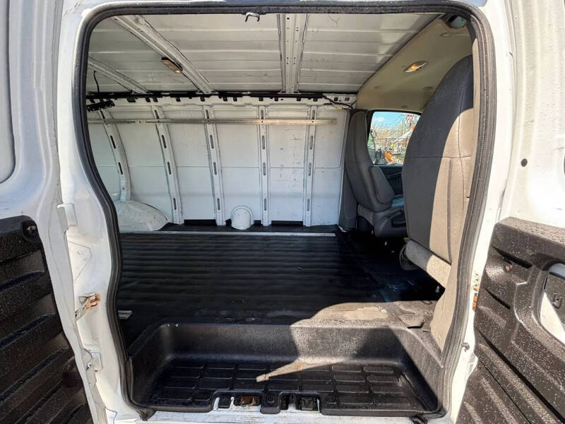 2019 Chevrolet Express 2500