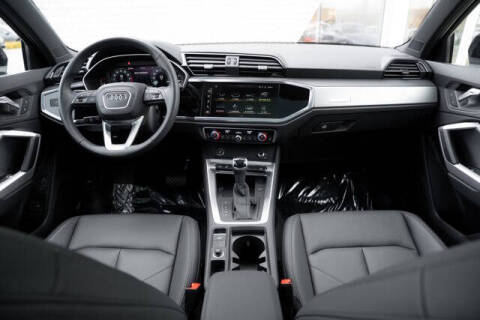 2025 Audi Q3 quattro S line Premium 45 TFSI