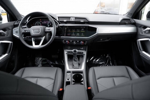 2025 Audi Q3 quattro S line Premium 45 TFSI