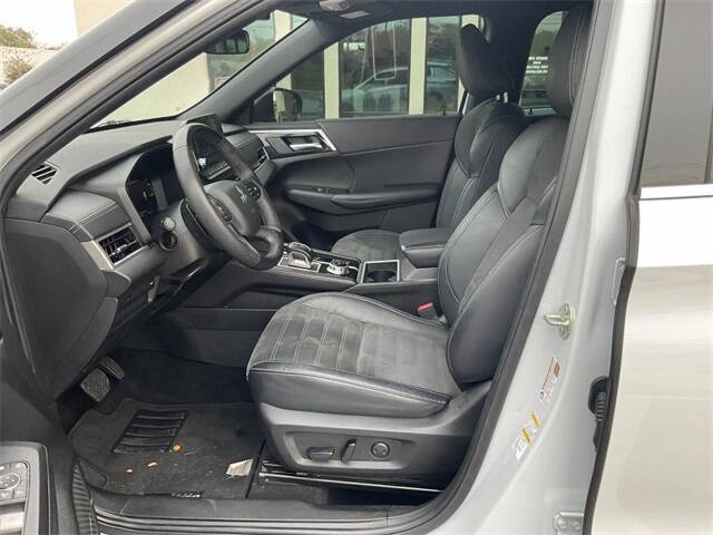 2023 Mitsubishi Outlander