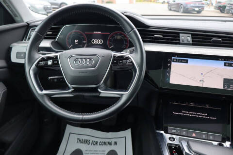 2021 Audi e-tron quattro Premium