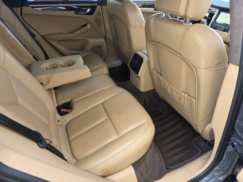 2016 Porsche Macan Turbo