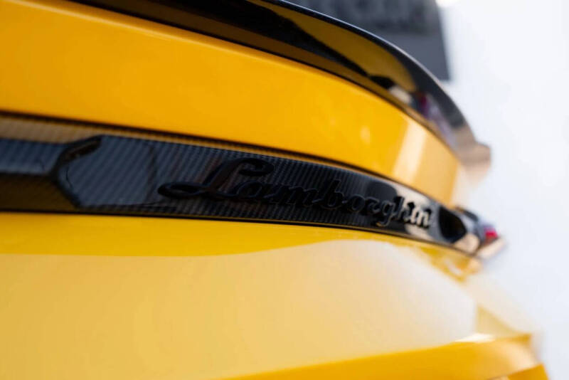 2024 Lamborghini Urus Performante