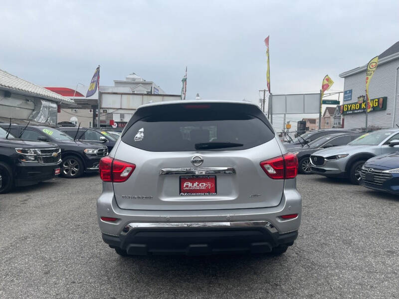 2020 Nissan Pathfinder S