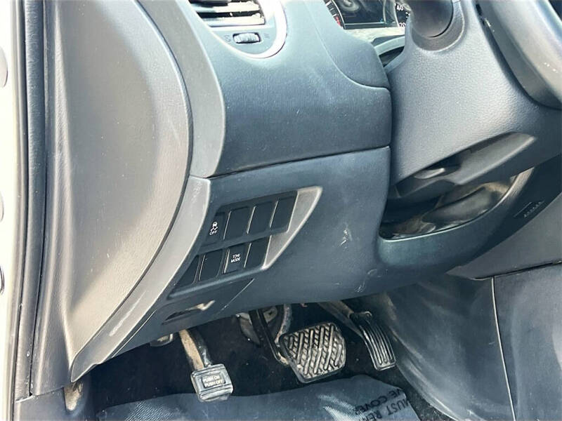 2018 Nissan Pathfinder SV