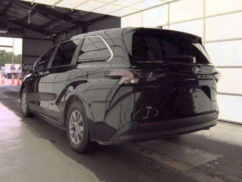 2024 Toyota Sienna XLE 7-Passenger
