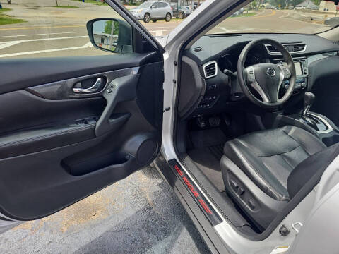 2016 Nissan Rogue SL