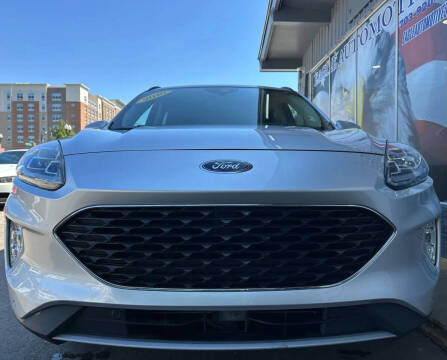 2020 Ford Escape Titanium