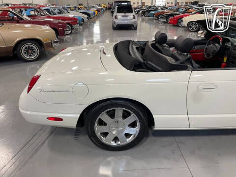 2003 Ford Thunderbird