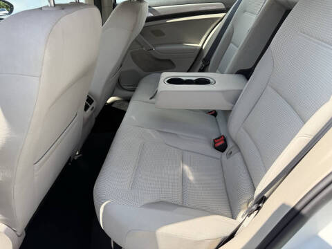 2016 Volkswagen Golf SportWagen TSI S