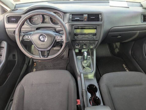 2015 Volkswagen Jetta