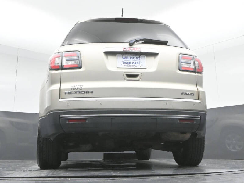 2016 GMC Acadia SLE-2