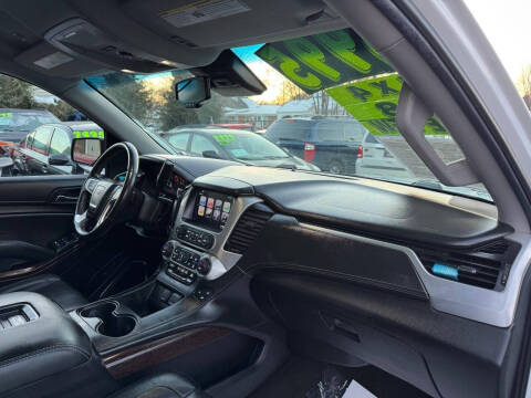 2017 GMC Yukon XL SLT