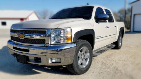 2013 Chevrolet Silverado 1500 for sale at SUPERIOR AUTO in Luana IA