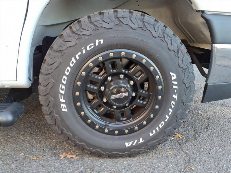 2023 Chevrolet Express 2500