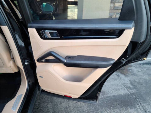 2023 Porsche Cayenne S