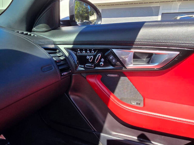 2014 Jaguar F-TYPE S