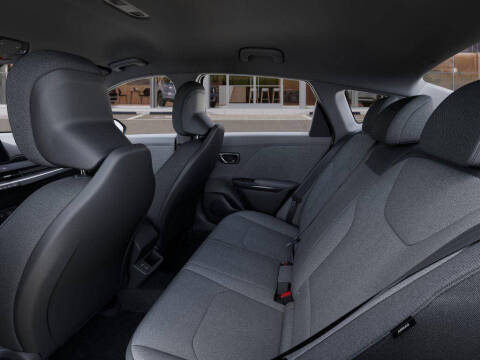 2025 Kia K4 LX