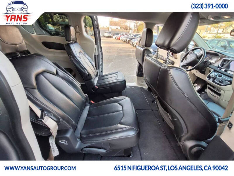 2021 Chrysler Voyager LXi