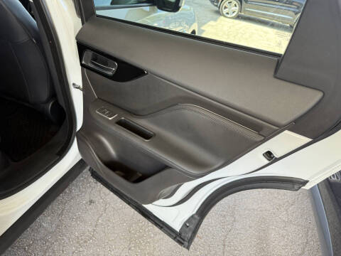 2017 Jaguar F-PACE 35t Premium