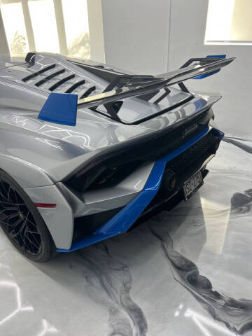 2023 Lamborghini Huracan STO