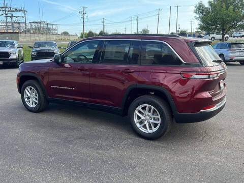 2025 Jeep Grand Cherokee Laredo X