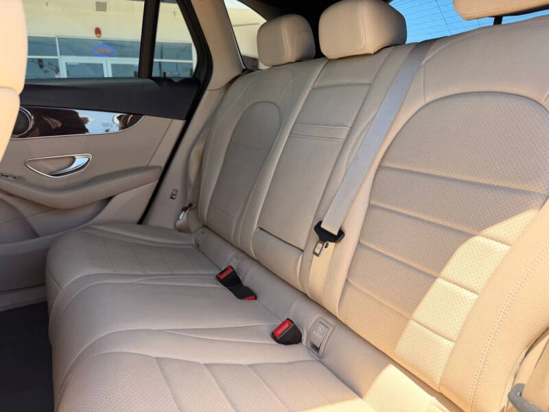 2018 Mercedes-Benz GLC GLC 300