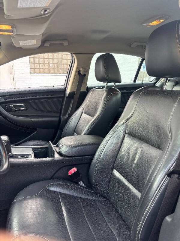 2012 Ford Taurus Limited