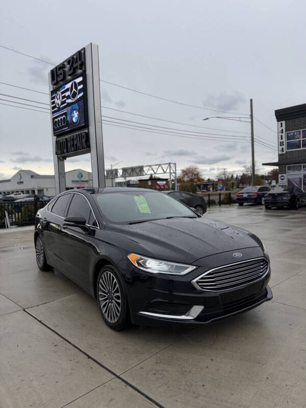 2018 Ford Fusion SE's photo