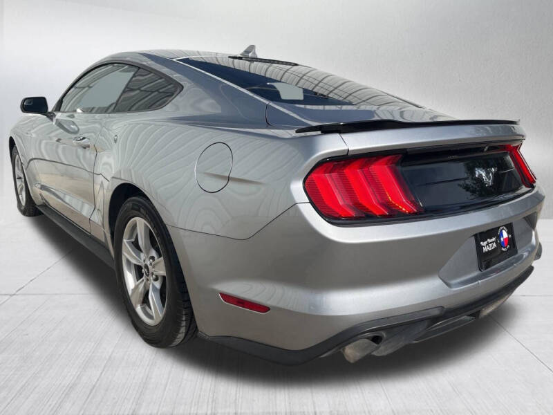 2020 Ford Mustang EcoBoost