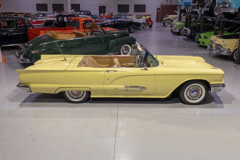1959 Ford Thunderbird