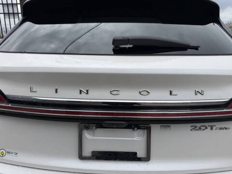 2019 Lincoln Nautilus Select