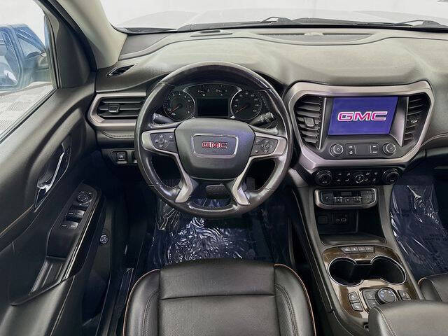 2021 GMC Acadia AT4