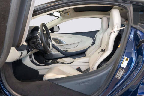 2023 McLaren GT