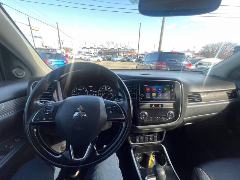 2019 Mitsubishi Outlander SE