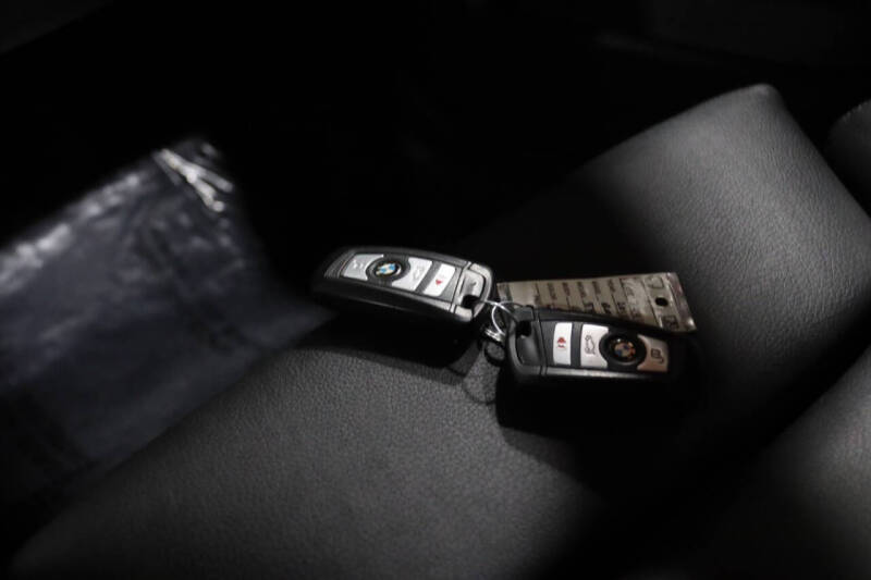 2013 BMW 5 Series 550i xDrive Gran Turismo