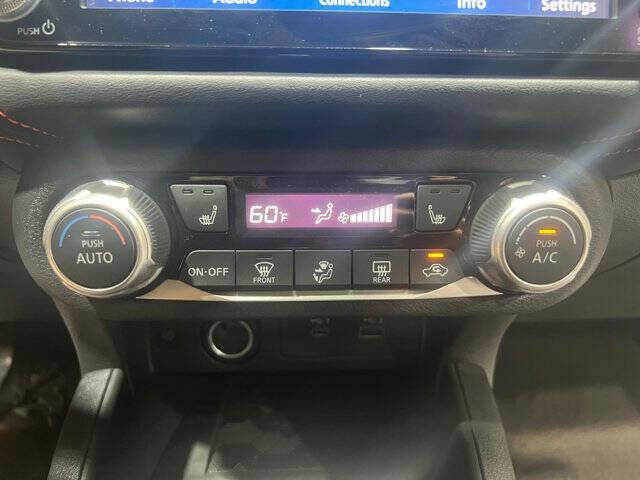 2025 Nissan Versa SR