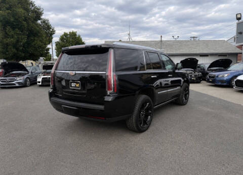 2018 Cadillac Escalade Platinum