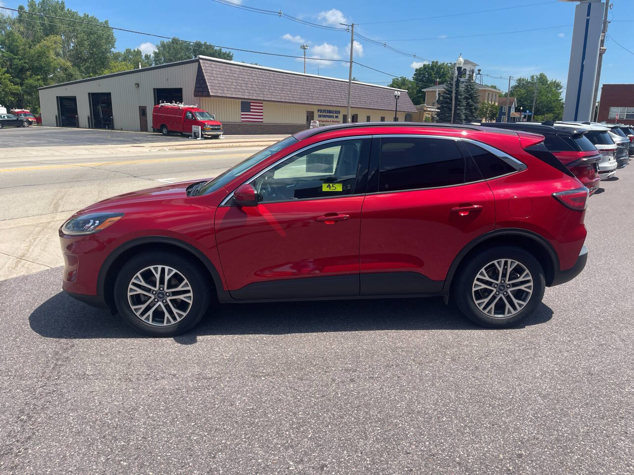View vehicle photo 4