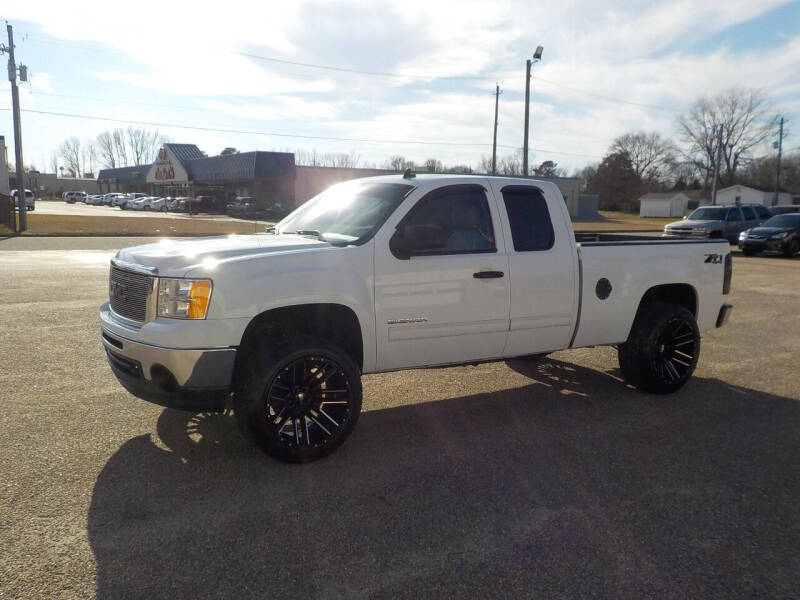 2011 GMC Sierra 1500 for sale at Young's Motor Company Inc. in Benson NC